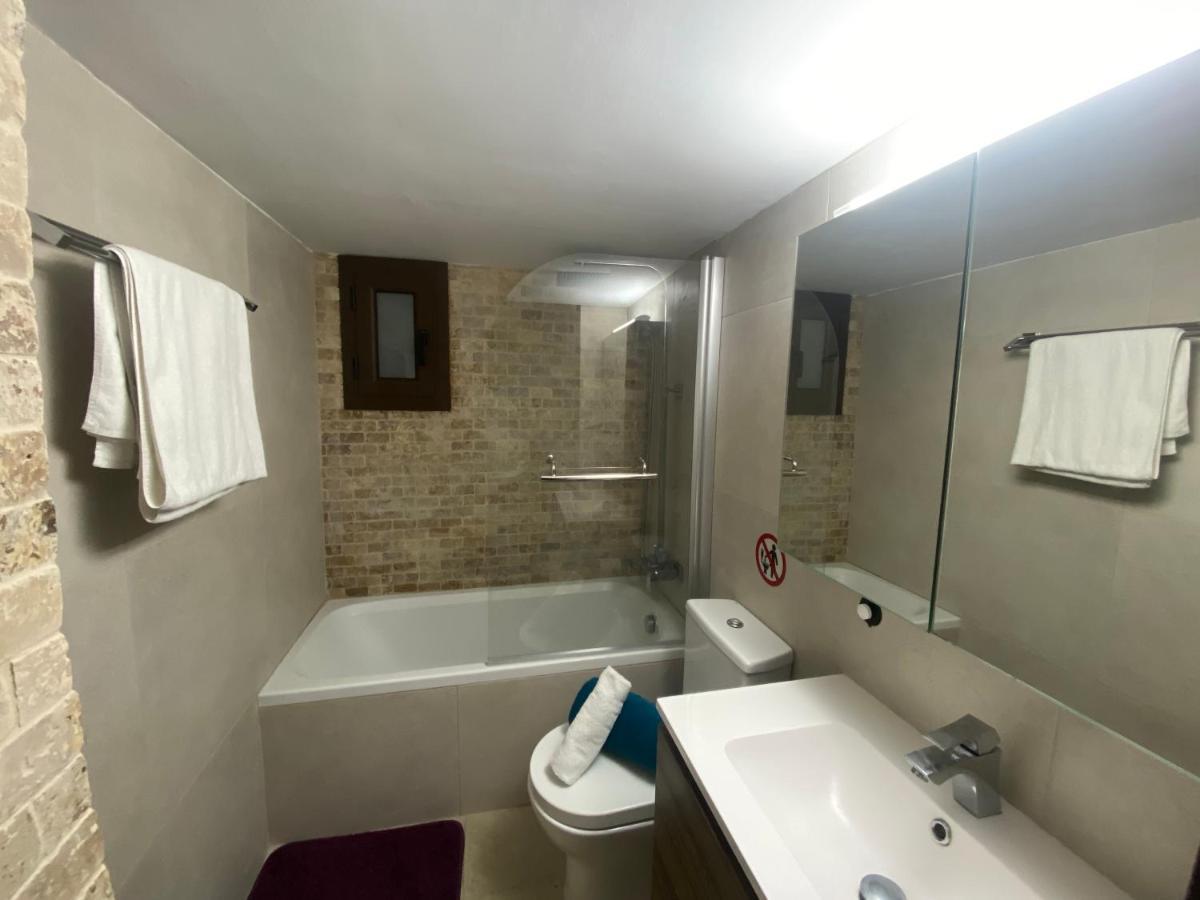 Philip Spacious Apartment Limassol Exterior foto